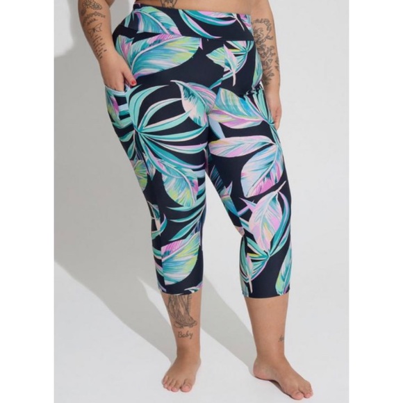 🆕 Pretty Leaves High Rise Pocket Capri Swim Legging 1 1X 14 16 NWT Torrid Black - Picture 2 of 5